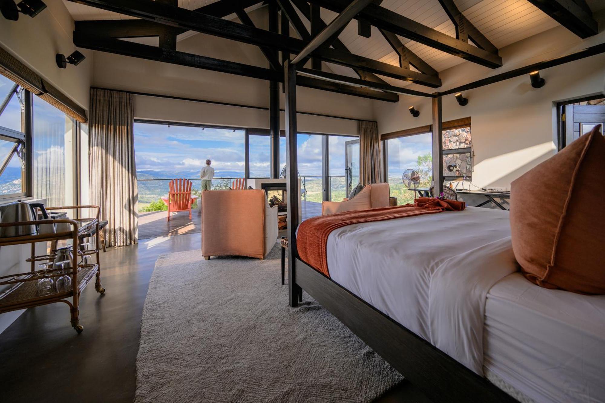 Zulu Rock - Babanango Game Reserve Lodge