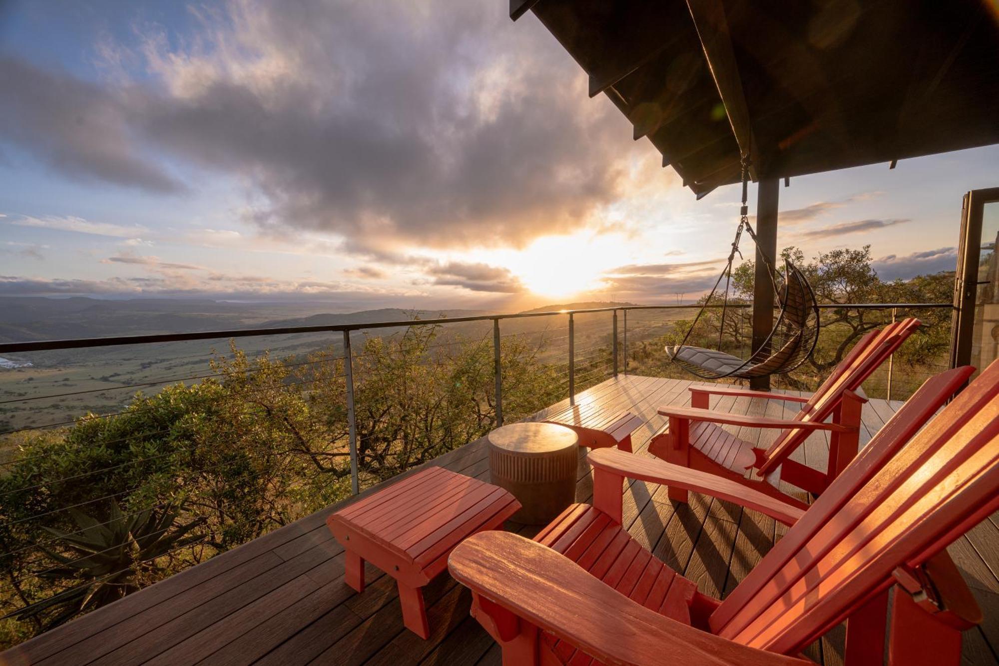 Zulu Rock - Babanango Game Reserve Lodge Ulundi